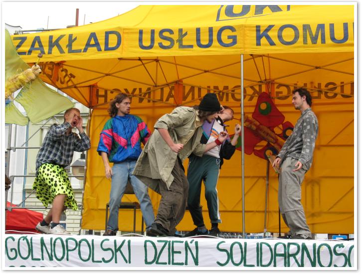 W kilku przemiewczych scenkach wystpi kabaret 